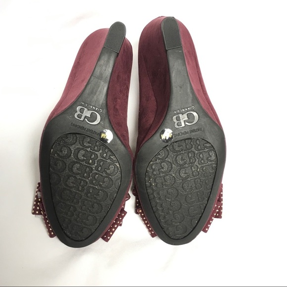 *New* Gianni Bini burgundy wedge heels ๐ - Picture 4 of 4
